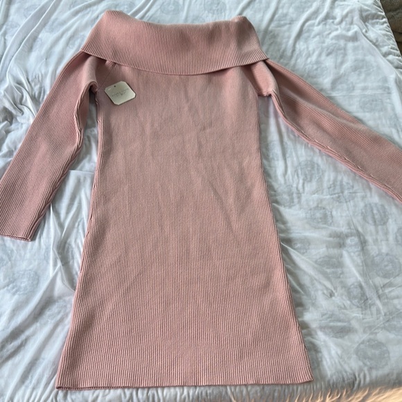 Altard state Blush Off-Shoulder Sweater - Picture 1 of 4